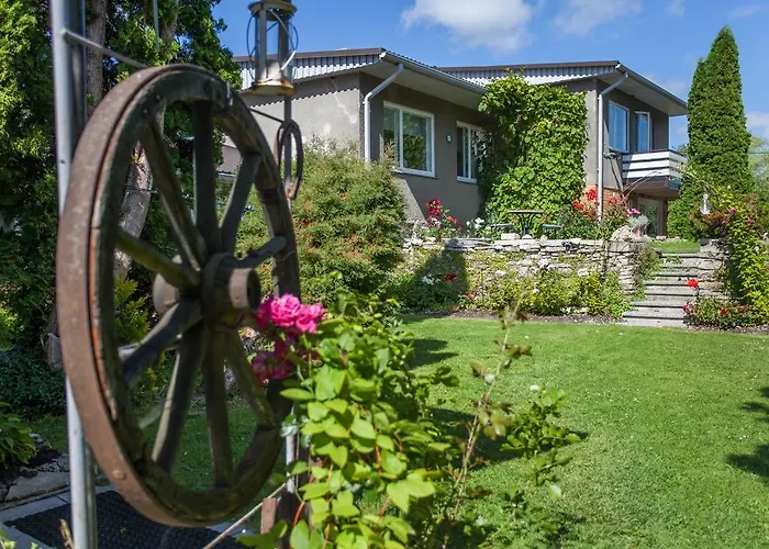 Vaestriku Holiday Home